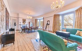 Host & Stay - Peacock House
